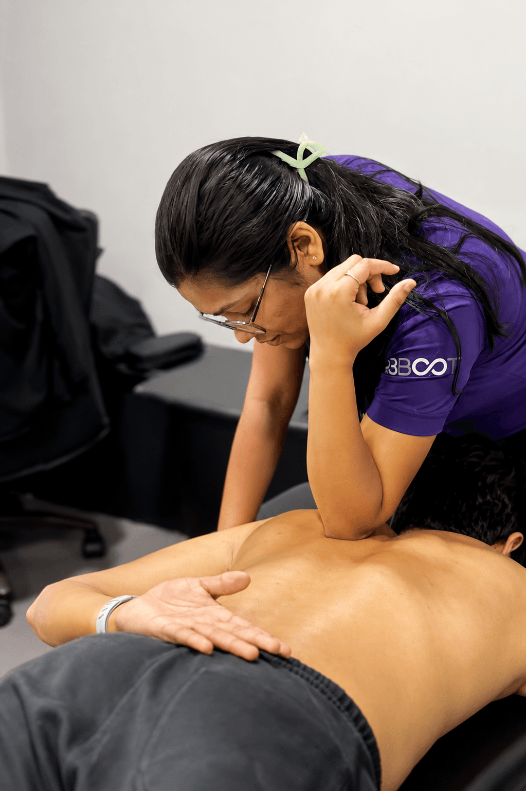 Manual Therapy Physiotherapy - R3BOOT Dadar Mumbai